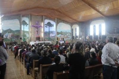 PenÃºltimo dia da Novena da padroeira, em Laranjeiras do Sul, foi marcada pela emoÃ§Ã£o dos devotos