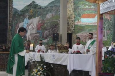 PenÃºltimo dia da Novena da padroeira, em Laranjeiras do Sul, foi marcada pela emoÃ§Ã£o dos devotos