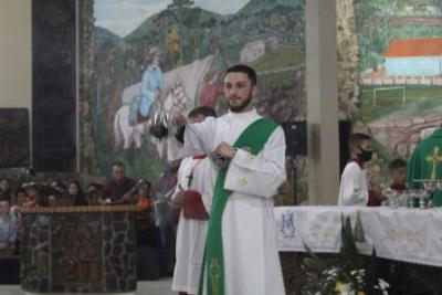 PenÃºltimo dia da Novena da padroeira, em Laranjeiras do Sul, foi marcada pela emoÃ§Ã£o dos devotos