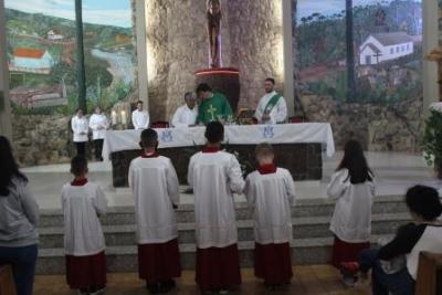 PenÃºltimo dia da Novena da padroeira, em Laranjeiras do Sul, foi marcada pela emoÃ§Ã£o dos devotos