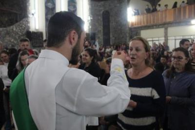 PenÃºltimo dia da Novena da padroeira, em Laranjeiras do Sul, foi marcada pela emoÃ§Ã£o dos devotos
