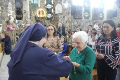 PenÃºltimo dia da Novena da padroeira, em Laranjeiras do Sul, foi marcada pela emoÃ§Ã£o dos devotos
