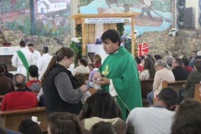 PenÃºltimo dia da Novena da padroeira, em Laranjeiras do Sul, foi marcada pela emoÃ§Ã£o dos devotos