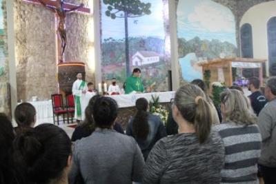 PenÃºltimo dia da Novena da padroeira, em Laranjeiras do Sul, foi marcada pela emoÃ§Ã£o dos devotos