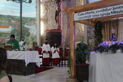 PenÃºltimo dia da Novena da padroeira, em Laranjeiras do Sul, foi marcada pela emoÃ§Ã£o dos devotos