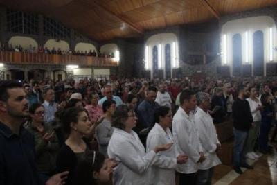 PenÃºltimo dia da Novena da padroeira, em Laranjeiras do Sul, foi marcada pela emoÃ§Ã£o dos devotos