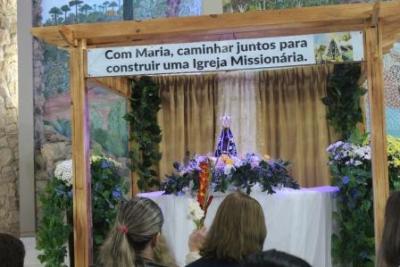 PenÃºltimo dia da Novena da padroeira, em Laranjeiras do Sul, foi marcada pela emoÃ§Ã£o dos devotos