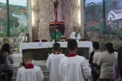 PenÃºltimo dia da Novena da padroeira, em Laranjeiras do Sul, foi marcada pela emoÃ§Ã£o dos devotos