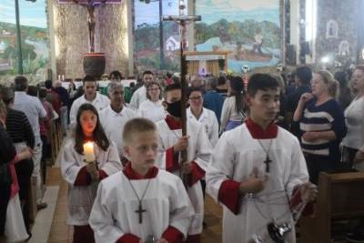 PenÃºltimo dia da Novena da padroeira, em Laranjeiras do Sul, foi marcada pela emoÃ§Ã£o dos devotos