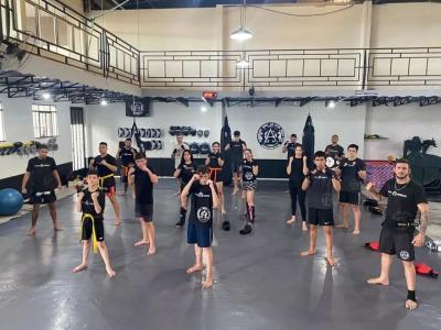 Atletas da Alfa e Omega de Kickboxing de Laranjeiras do Sul sÃ£o graduados