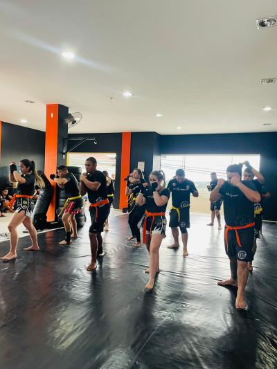 Atletas da Alfa e Omega de Kickboxing de Laranjeiras do Sul sÃ£o graduados