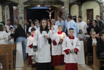 Nem a Chuva atrapalhou a FÃ© dos filhos de Nossa Senhora, que lotaram o SantuÃ¡rio para o Ãºltimo dia da Novena da Padroeira