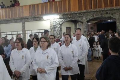 Nem a Chuva atrapalhou a FÃ© dos filhos de Nossa Senhora, que lotaram o SantuÃ¡rio para o Ãºltimo dia da Novena da Padroeira