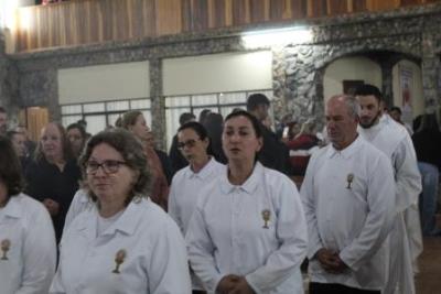 Nem a Chuva atrapalhou a FÃ© dos filhos de Nossa Senhora, que lotaram o SantuÃ¡rio para o Ãºltimo dia da Novena da Padroeira