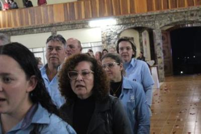 Nem a Chuva atrapalhou a FÃ© dos filhos de Nossa Senhora, que lotaram o SantuÃ¡rio para o Ãºltimo dia da Novena da Padroeira