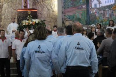 Nem a Chuva atrapalhou a FÃ© dos filhos de Nossa Senhora, que lotaram o SantuÃ¡rio para o Ãºltimo dia da Novena da Padroeira