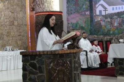 Nem a Chuva atrapalhou a FÃ© dos filhos de Nossa Senhora, que lotaram o SantuÃ¡rio para o Ãºltimo dia da Novena da Padroeira