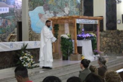 Nem a Chuva atrapalhou a FÃ© dos filhos de Nossa Senhora, que lotaram o SantuÃ¡rio para o Ãºltimo dia da Novena da Padroeira