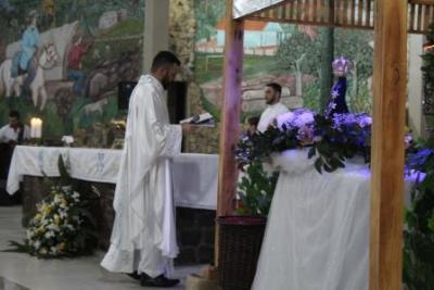 Nem a Chuva atrapalhou a FÃ© dos filhos de Nossa Senhora, que lotaram o SantuÃ¡rio para o Ãºltimo dia da Novena da Padroeira