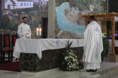 Nem a Chuva atrapalhou a FÃ© dos filhos de Nossa Senhora, que lotaram o SantuÃ¡rio para o Ãºltimo dia da Novena da Padroeira