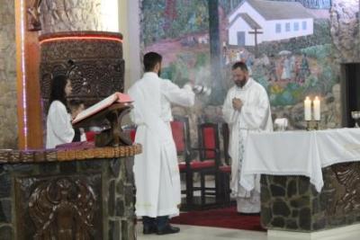 Nem a Chuva atrapalhou a FÃ© dos filhos de Nossa Senhora, que lotaram o SantuÃ¡rio para o Ãºltimo dia da Novena da Padroeira