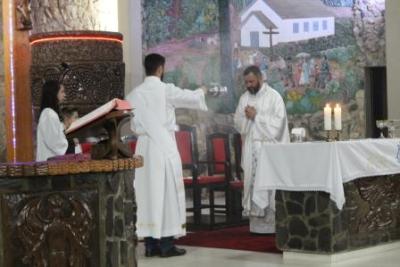 Nem a Chuva atrapalhou a FÃ© dos filhos de Nossa Senhora, que lotaram o SantuÃ¡rio para o Ãºltimo dia da Novena da Padroeira