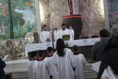 Nem a Chuva atrapalhou a FÃ© dos filhos de Nossa Senhora, que lotaram o SantuÃ¡rio para o Ãºltimo dia da Novena da Padroeira