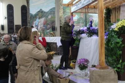 Nem a Chuva atrapalhou a FÃ© dos filhos de Nossa Senhora, que lotaram o SantuÃ¡rio para o Ãºltimo dia da Novena da Padroeira