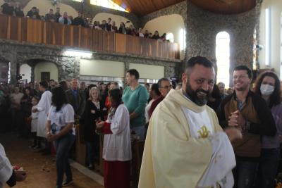 Missa Solene de Aparecida em Laranjeiras do Sul (12/10) teve a participaÃ§Ã£o da RÃ¡dio da FamÃ­lia