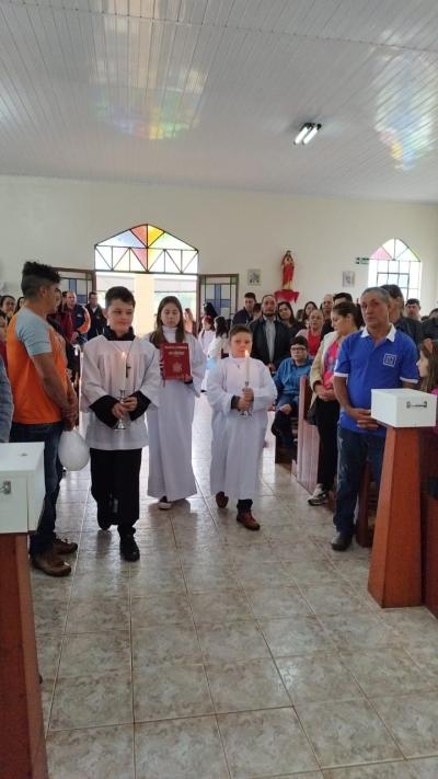 Em Rio Novo, na Missa Solene teve coroaÃ§Ã£o da Imagem de N.Sra. Aparecida