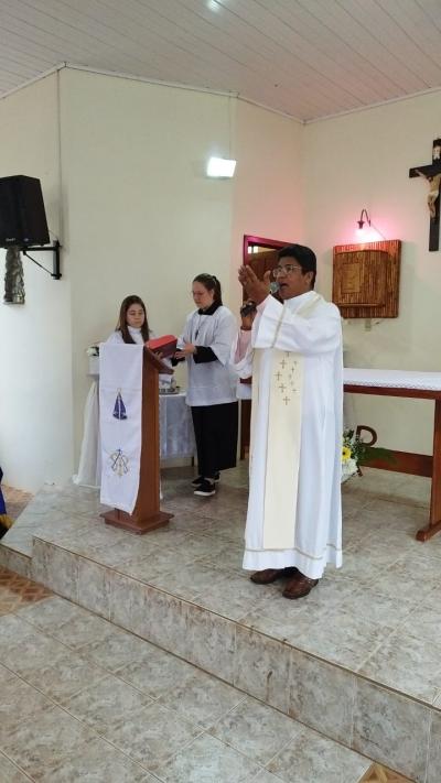 Em Rio Novo, na Missa Solene teve coroaÃ§Ã£o da Imagem de N.Sra. Aparecida
