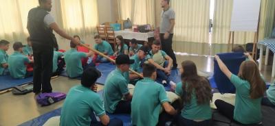 Jovens da Coprossel realizam viagem para participar de treinamento com foco na cooperaÃ§Ã£o 