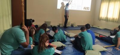 Jovens da Coprossel realizam viagem para participar de treinamento com foco na cooperaÃ§Ã£o 