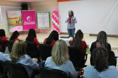 Evento Outubro Rosa Coprossel demonstra forÃ§a, importÃ¢ncia e superaÃ§Ã£o da mulher 