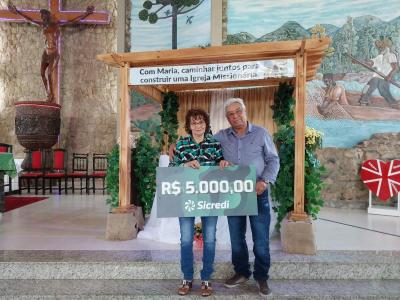 Aconteceu neste domingo (23) a entrega dos prÃªmios da 37Âª Festa em louvor a Nossa Senhora Aparecida de Laranjeiras do Sul