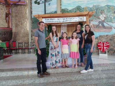 Aconteceu neste domingo (23) a entrega dos prÃªmios da 37Âª Festa em louvor a Nossa Senhora Aparecida de Laranjeiras do Sul