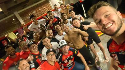 OperÃ¡rio Laranjeiras Goleia o Marreco e AvanÃ§a para as semifinais da Copa ParanÃ¡ de Futsal