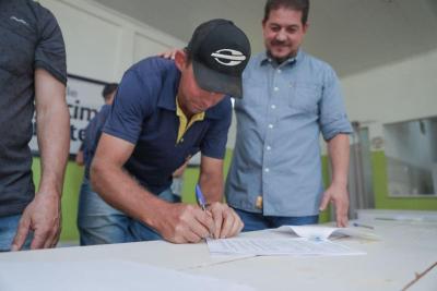 Programa Dinheiro na Comunidade garante equipamentos para mais seis AssociaÃ§Ãµes de Laranjeiras do Sul 