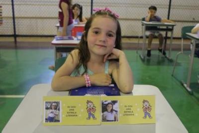 Noite de AutÃ³grafos dos alunos do Jardim 2 da Escola AluÃ­sio Maier foi um verdadeiro sucesso