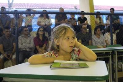 Noite de AutÃ³grafos dos alunos do Jardim 2 da Escola AluÃ­sio Maier foi um verdadeiro sucesso