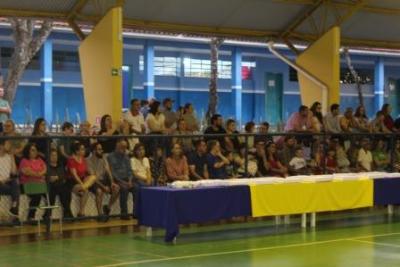 Noite de AutÃ³grafos dos alunos do Jardim 2 da Escola AluÃ­sio Maier foi um verdadeiro sucesso