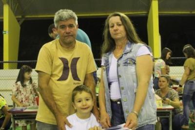 Noite de AutÃ³grafos dos alunos do Jardim 2 da Escola AluÃ­sio Maier foi um verdadeiro sucesso