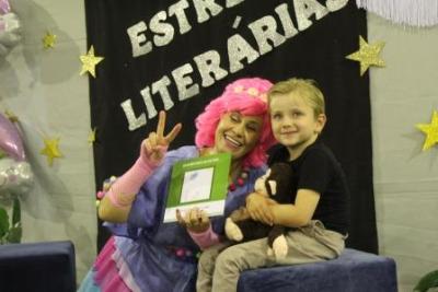 Noite de AutÃ³grafos dos alunos do Jardim 2 da Escola AluÃ­sio Maier foi um verdadeiro sucesso