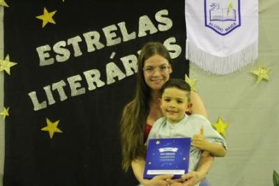 Noite de AutÃ³grafos dos alunos do Jardim 2 da Escola AluÃ­sio Maier foi um verdadeiro sucesso