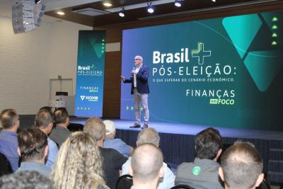 Evento do Sicoob Credicapital debateu cenÃ¡rio econÃ´mico do Brasil pÃ³s-eleiÃ§Ã£o 
