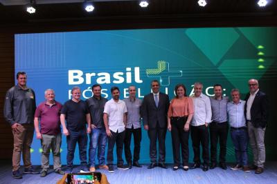 Evento do Sicoob Credicapital debateu cenÃ¡rio econÃ´mico do Brasil pÃ³s-eleiÃ§Ã£o 