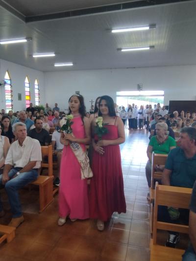 Missa Solene em louvor a Imaculada Conceição em Porto Barreiro teve coroação a Nossa Senhora