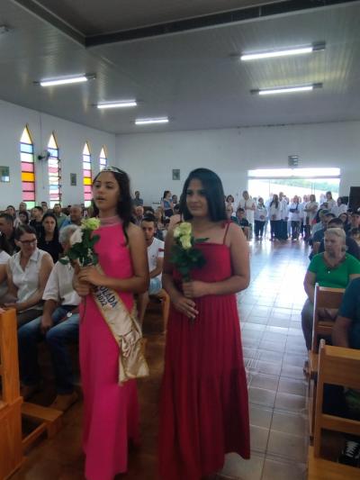 Missa Solene em louvor a Imaculada ConceiÃ§Ã£o em Porto Barreiro teve coroaÃ§Ã£o a Nossa Senhora