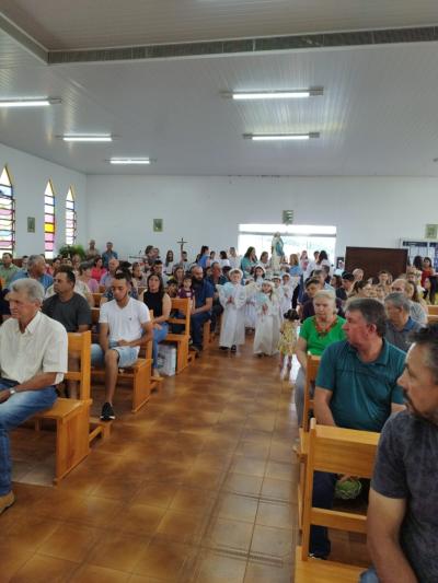 Missa Solene em louvor a Imaculada ConceiÃ§Ã£o em Porto Barreiro teve coroaÃ§Ã£o a Nossa Senhora