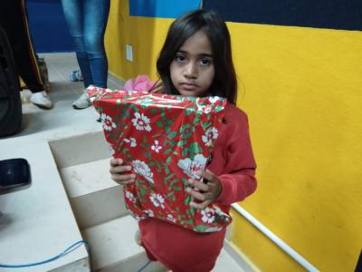 Centro da Juventude de Laranjeiras do Sul realizou a Campanha FaÃ§a uma CrianÃ§a Feliz neste Natal